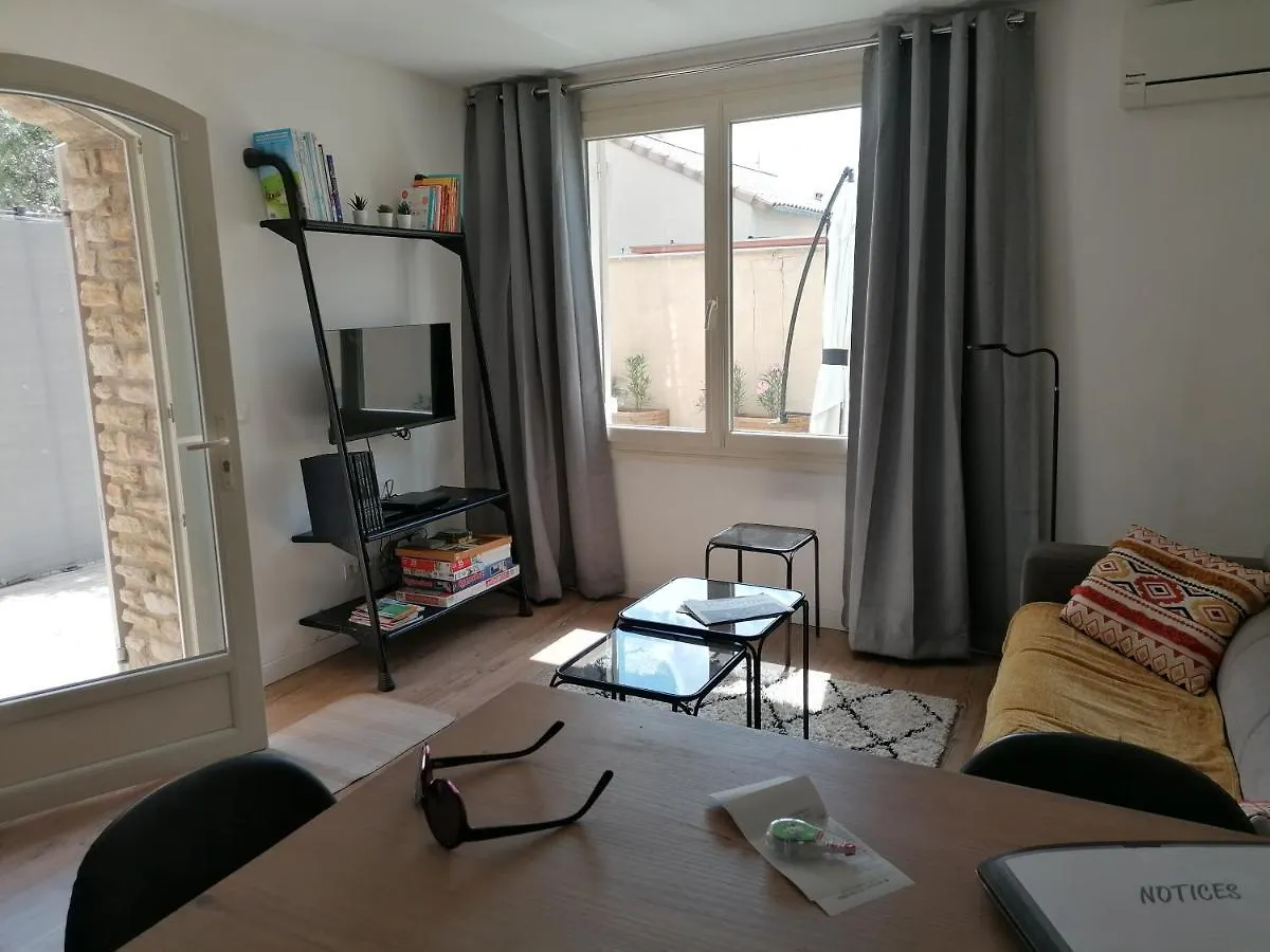 A L'Ombre De L'Olivier Apartment L'Isle-sur-la-Sorgue
